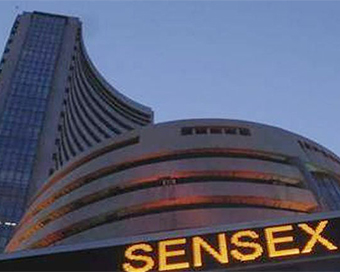 Sensex up 700 points; banking, oil and gas stocks rise