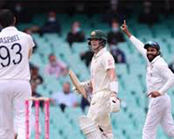 SCG Test: Australia all out for 338, Smith scores 131