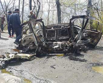 Blast damages CRPF vehicle on highway, causes panic