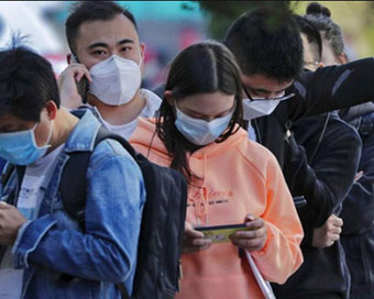 Chinese mainland reports 107 new locally transmitted Covid cases