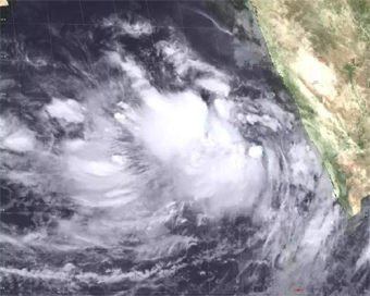 Cyclone Vayu (symbolic picture)