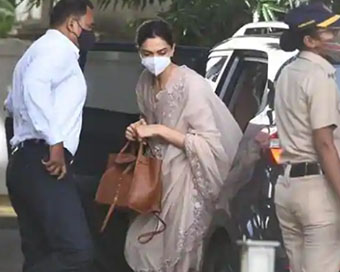 Deepika Padukone arrives at NCB office