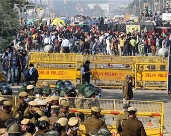 Agitated farmers block highway leading to Delhi from UP