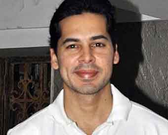 ED attaches properties of Dino Morea, Ahmed Patel