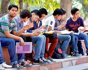 Delhi University students (file photo)