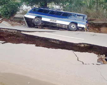 MIRPUR, Sept. 24, 2019 (Xinhua) -- Photo taken with a mobile phone shows a damaged road at the earthquake-hit area in Mirpur district of Pakistan-controlled Kashmir on Sept. 24, 2019. A 5.8-magnitude earthquake hit parts of Pakistan on Tuesday. (Str/