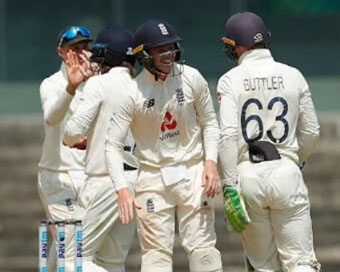 England cricket team celebrating victory