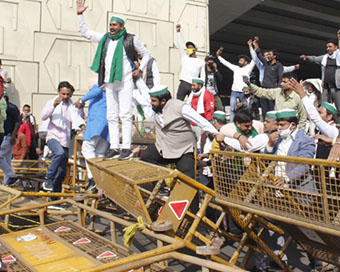 Protesting farmers