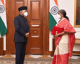  FM Nirmala Sitharaman meets President Kovind 