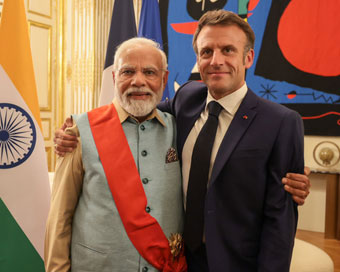 Modi becomes first Indian PM to receive France