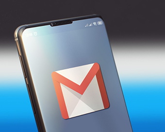 Google rolls out voice, video call features to Gmail app