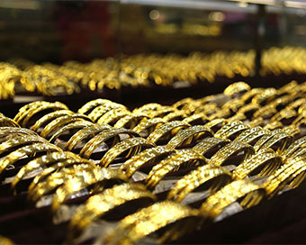 Gold prices rise amid global uncertainty, silver gains