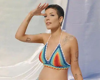 Singer Halsey announces she is pregnant