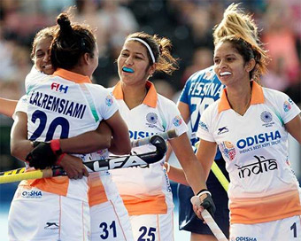 India outclass Italy 3-0 to enter quarters in Women