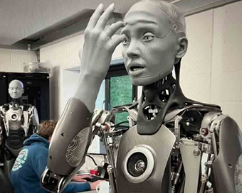 This humanoid robot makes perfect human-like faces