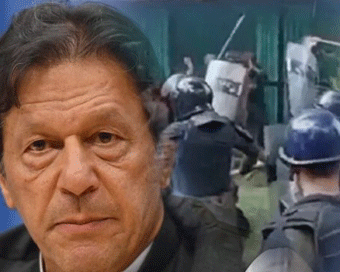 Police break into Imran Khan