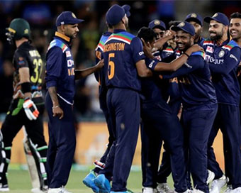 India team celebrating