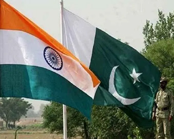 India-Pak flags