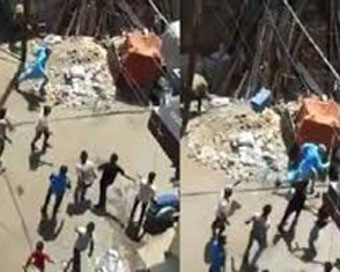Stone pelting on doctors in Indore