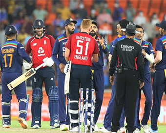 England win by 8 wickets to take 1-0 lead