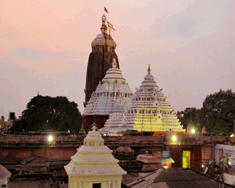 Thousands throng Jagannath temple