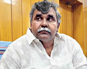 Dissident MLA Jitendra Tiwari makes U-turn, stays in Trinamool