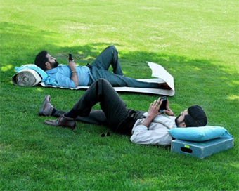 Jr NTR and Ram Charan chillax between shots on 