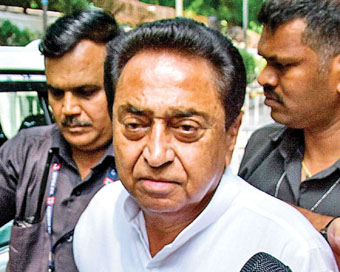 Kamal Nath meets Sonia amid political crisis in MP