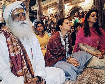 Kangana Ranaut posts picture from Kashi Vishvanath trip with Juhi Chawla, Sadhguru