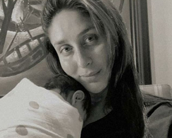 Kareena Kapoor posts first picture of newborn son