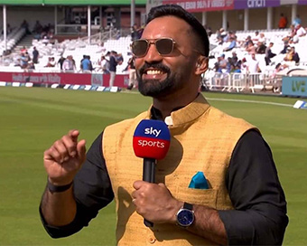 Dinesh Karthik to leave commentary panel after 3rd Test, will fly to UAE for IPL preparation