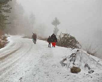 J&K schools shut as cold wave sweeps Kashmir, Ladakh