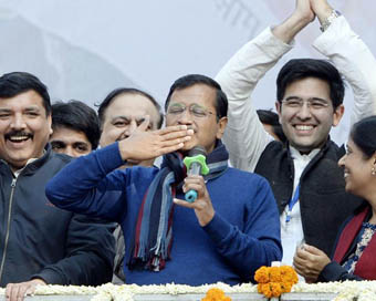 Kejriwal to take oath on Feb 16 at Ramlila Maidan
