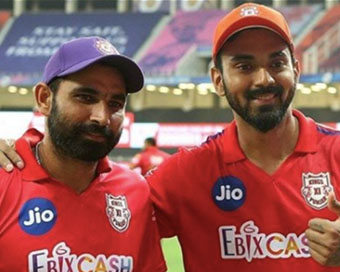 Mohamamd Shami and KL Rahul hold Purple and Orange cap respectively