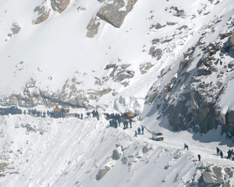 Leh: Rescue operations underway after an avalanche hit Leh district of Jammu and Kashmir