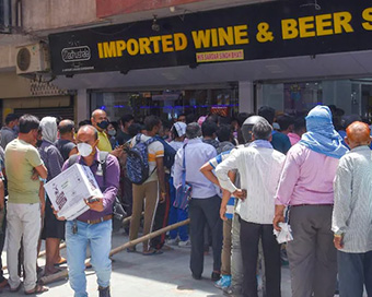 Delhi govt allows home delivery of liquor through mobile apps, online portals