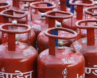 IGL hikes CNG, PNG prices; small rise in subsidised LPG