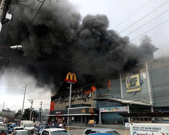 37 people feared dead in Philippine city mall fire