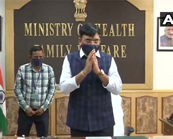 Mansukh Mandaviya takes charge as new Health Minister