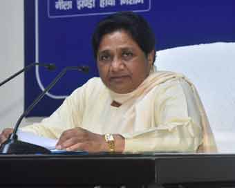 Akhilesh anti-Muslim, Mulayam in cahoots with BJP: Mayawati