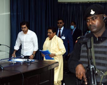 Mayawati declares nephew Akash Anand as her successor