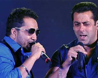 Mika & Salman (File photo)