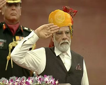 PM Modi hoists Tricolour at Red Fort