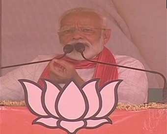 Modi slams BSP over alliance with Samajwadi Party