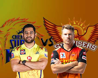 CSK captain MS Dhoni and SRH captain D Warner