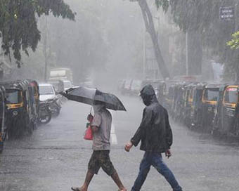 Rain lashes Mumbai for third straight day