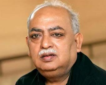 Poet Munawwar Rana (file photo)