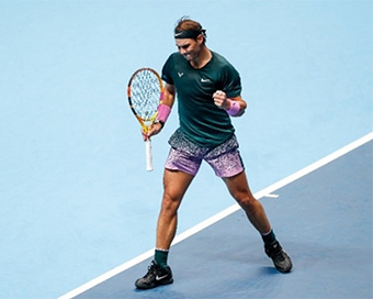 Australian Open: Rafael Nadal gets past Fognini to enter quarters
