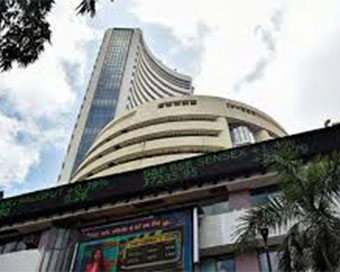 Sensex pares gains after touching fresh record high