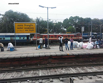 Hazrat Nizamuddin Raliway Station 